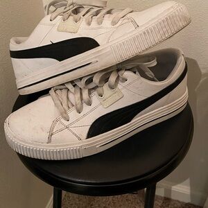 Puma Men's White and Black Sneakers